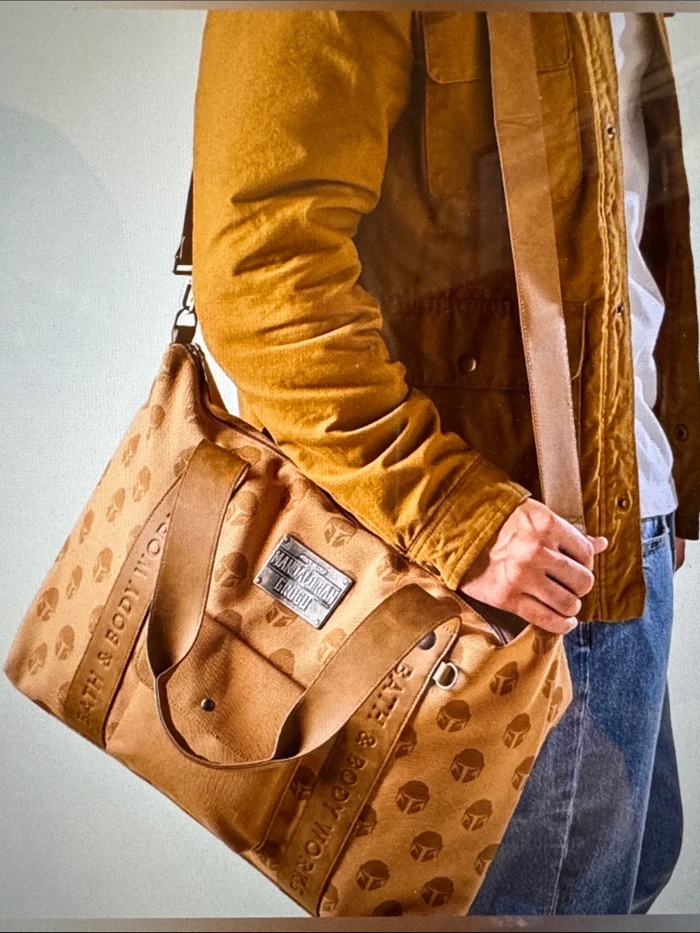 Star Wars Mythosaur Messenger Bag Mandalorian and Grogu